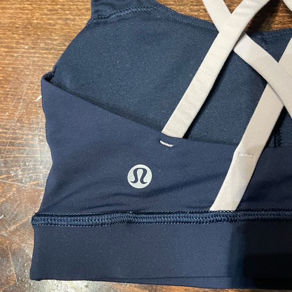 Lululemon Energy Bra- Size 2 - Picture 3 of 4